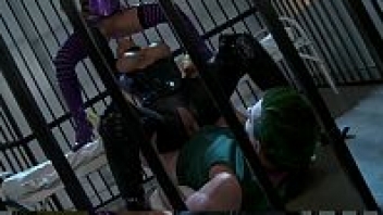 เย็ดโรคจิต เย็ดโจ๊กเกอร์ เย็ดสองรุมหนึ่ง หนังโป๊เด็ด หนังโป๊ค่ะ หนังโป๊DC หนังxเย็ด