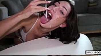 โม๊กควย โม้กสด แตกใส่หน้า แตกใส่ปาก เสียวหี เย็ดเสียว เย็ดลูกเลี้ยง