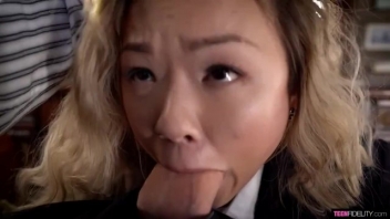 โม๊กควย เสียบหี เย็ดใส่สูท เย็ดเพลิน เย็ดเครื่องแบบ เย็ดหีรัว เย็ดหี