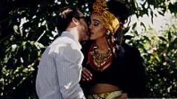 เอากัน เสียบหีรัว เสียบหี เย็ดไม่ยั้ง เย็ดแขก เย็ดหี เย็ดน้ำแตก